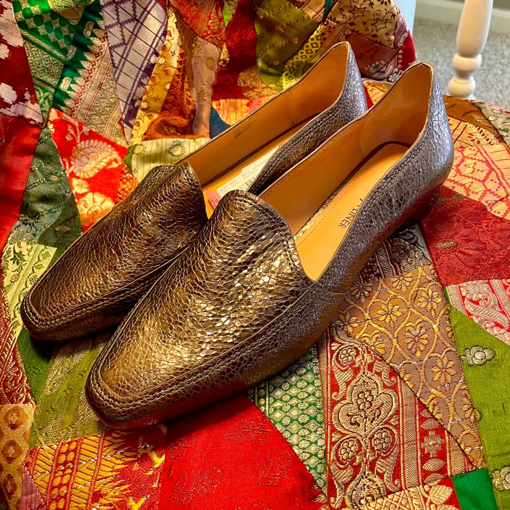 DONALD PLINER METALLIC LEATHER SLIP-ONS